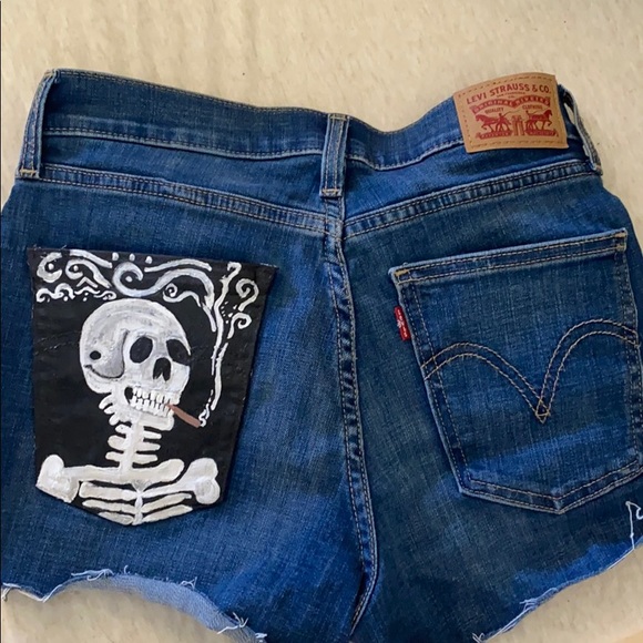 Levi shorts - Picture 1 of 3